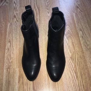 target a new day chelsea boots